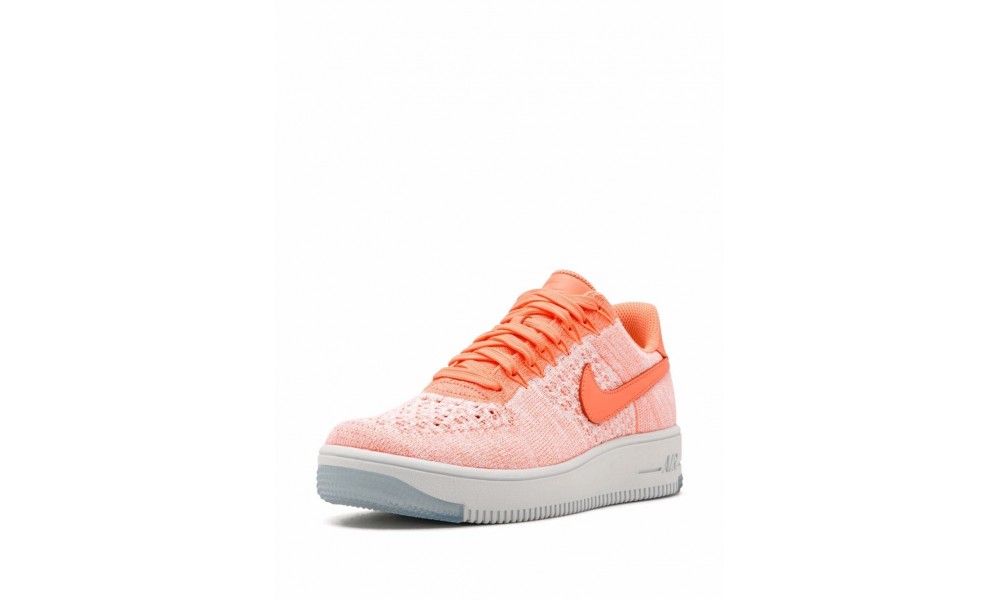 Pink flyknit air force 1 hotsell